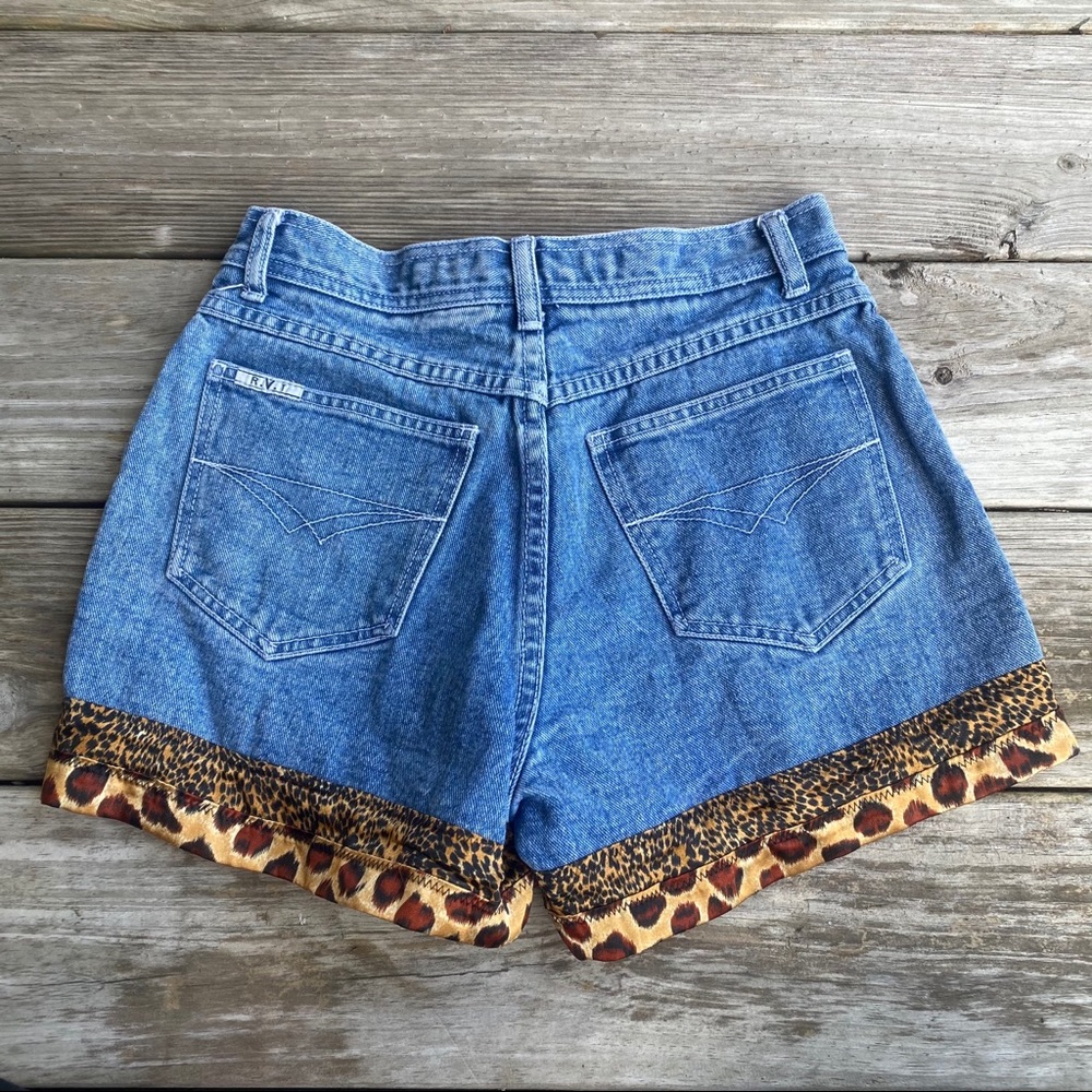 RVT Vintage Animal Print Shorts